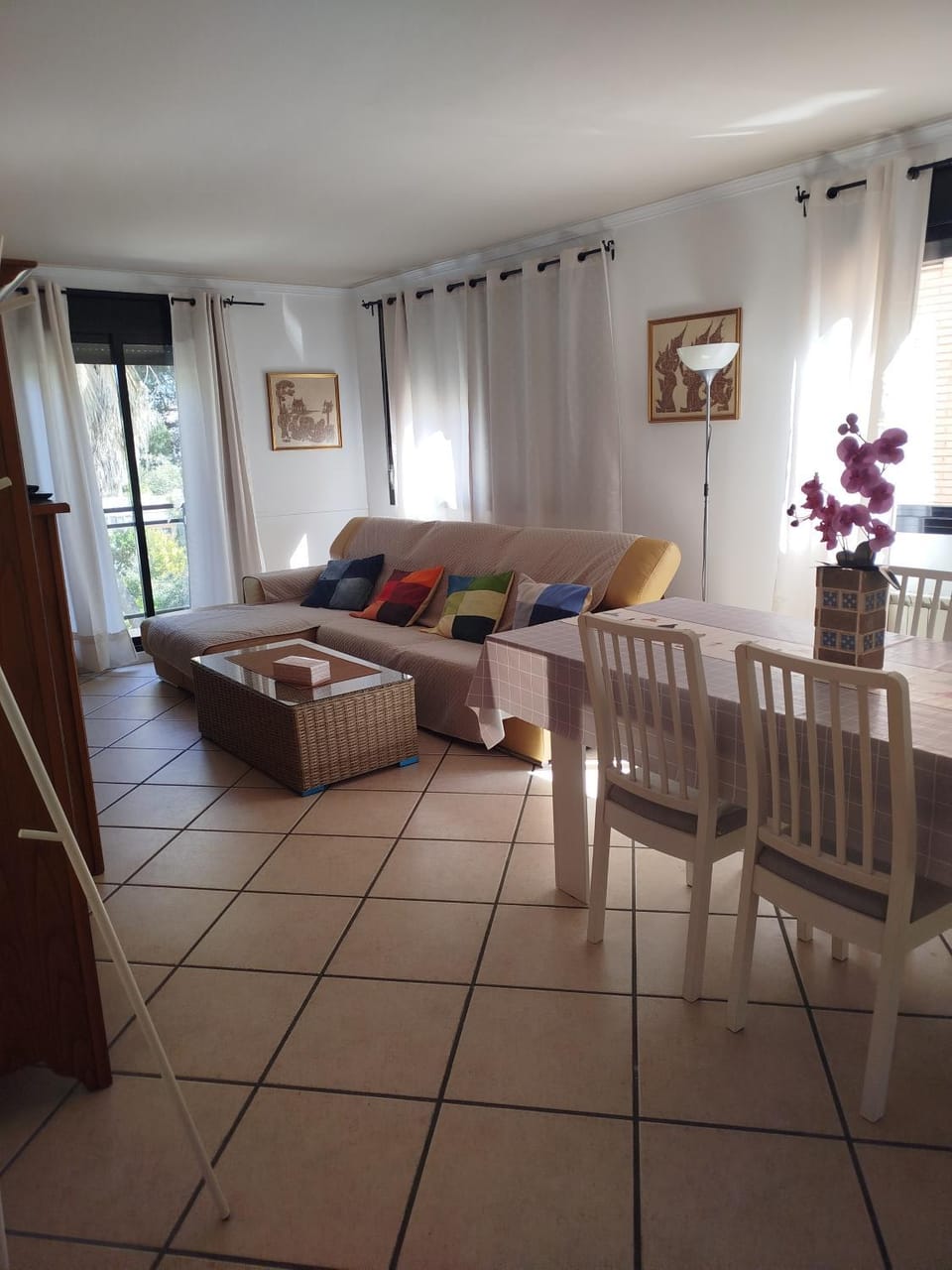 TV and multimedia, Balcony/Terrace, Living room, Seating area, Dining area
