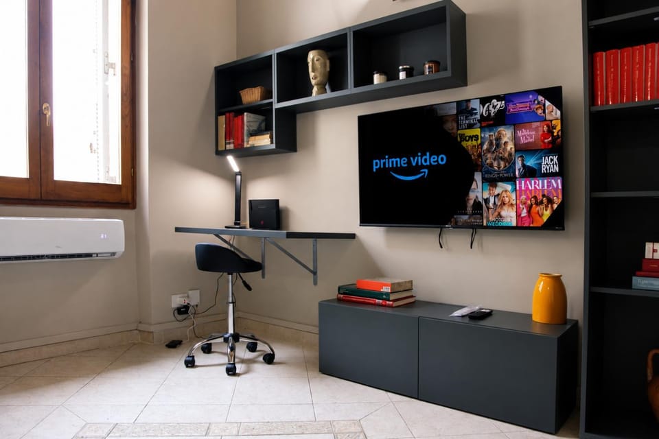 TV and multimedia, air conditioner