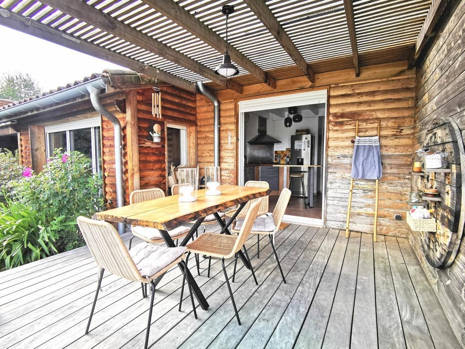 Patio, BBQ facilities, View (from property/room), Balcony/Terrace, Dining area