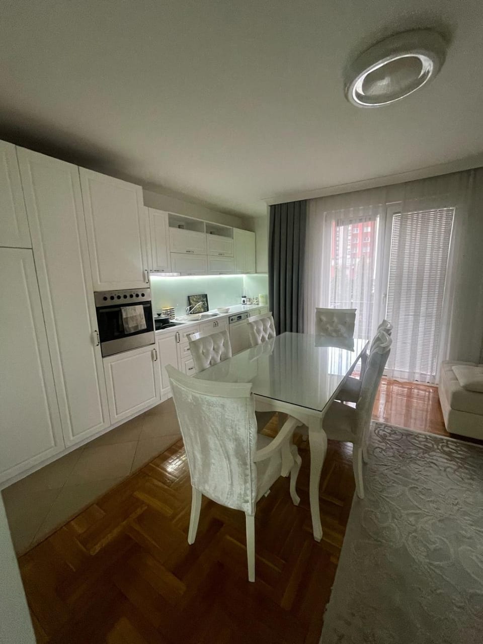 House with a very quiet location Shtëpi me një vendndodhje shumë të qetë House in Montenegro