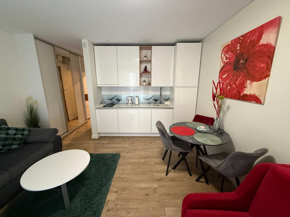 Kitchen or kitchenette, Living room, Dining area