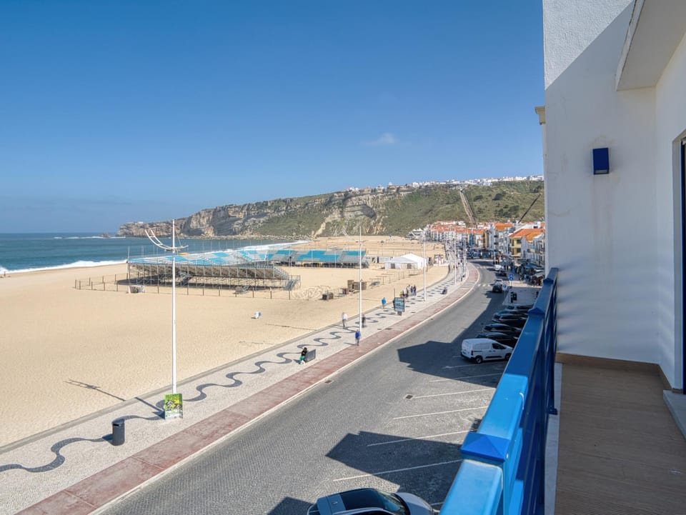 Sea View Apartment Apartment in Nazaré