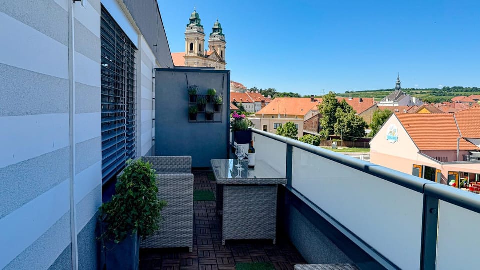 Property building, Day, View (from property/room), Balcony/Terrace, City view