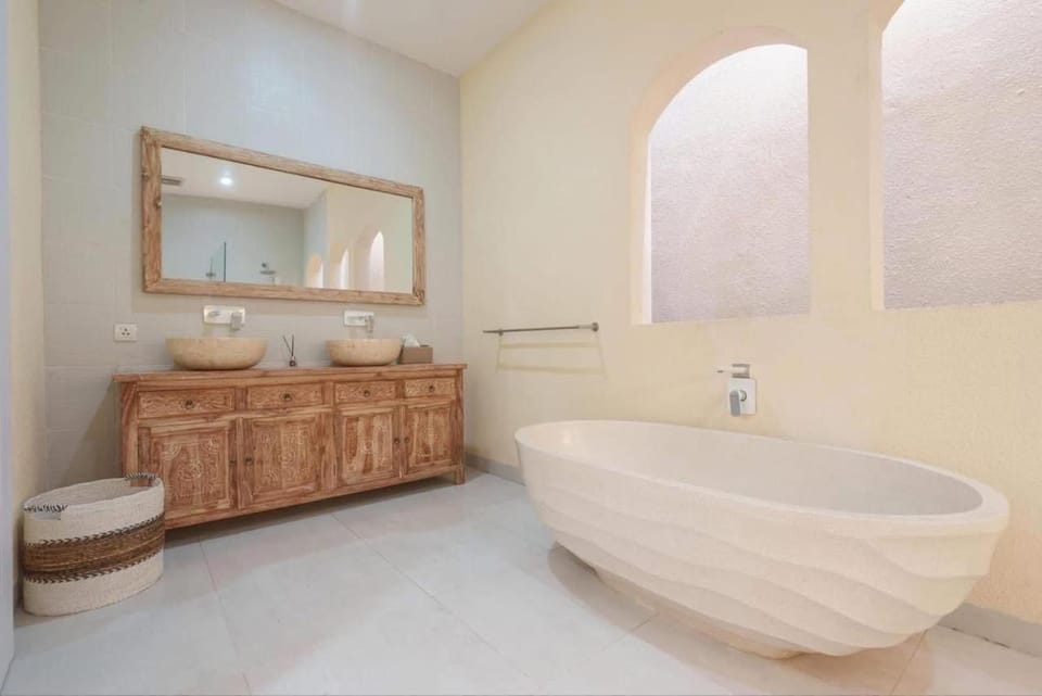 Bathroom, Bath