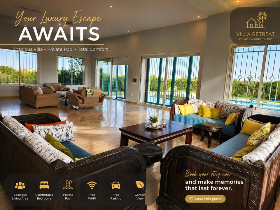 Living room, Text overlay