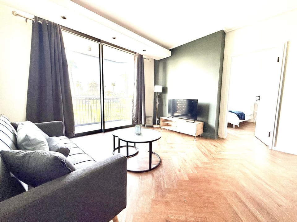 Modern chic at On park Century City near Canal Walk Apartment in Cape Town