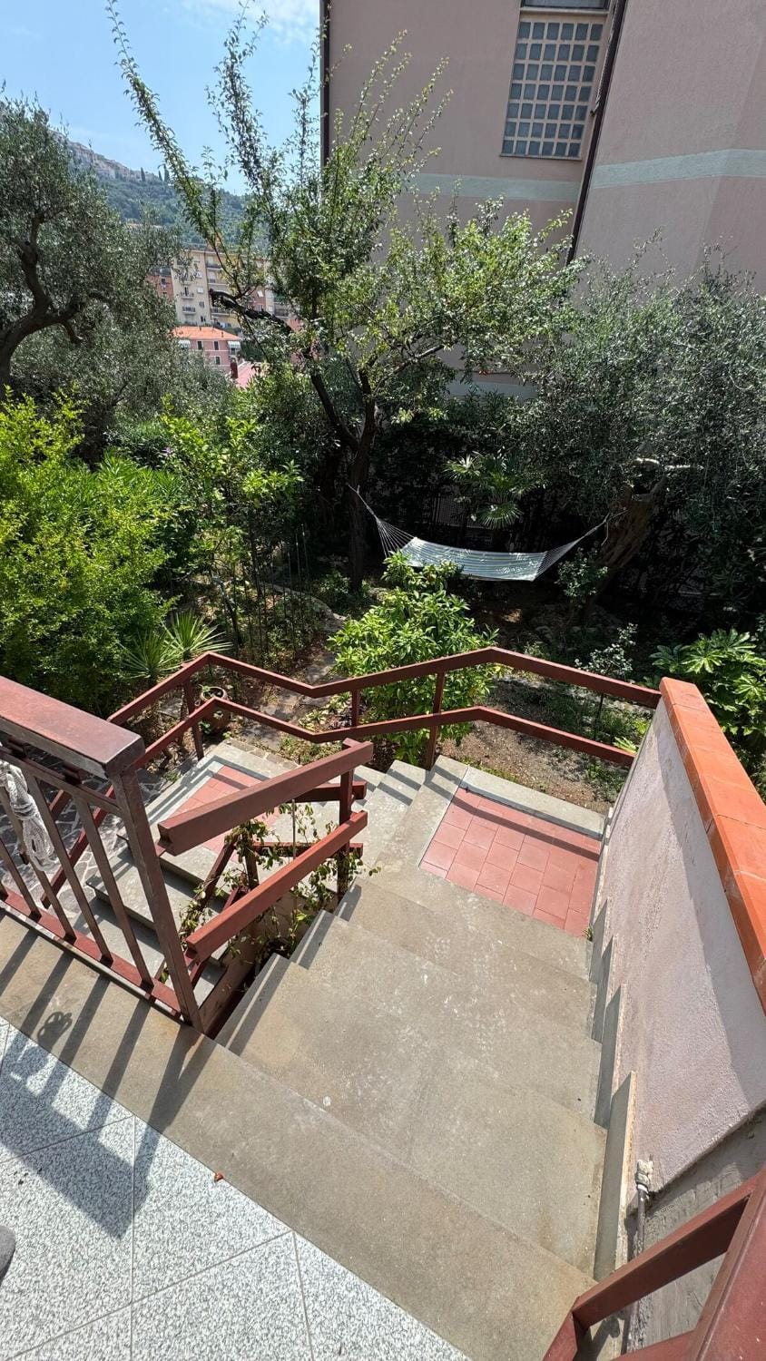 Apartment with Private Parking Apartment in Lerici
