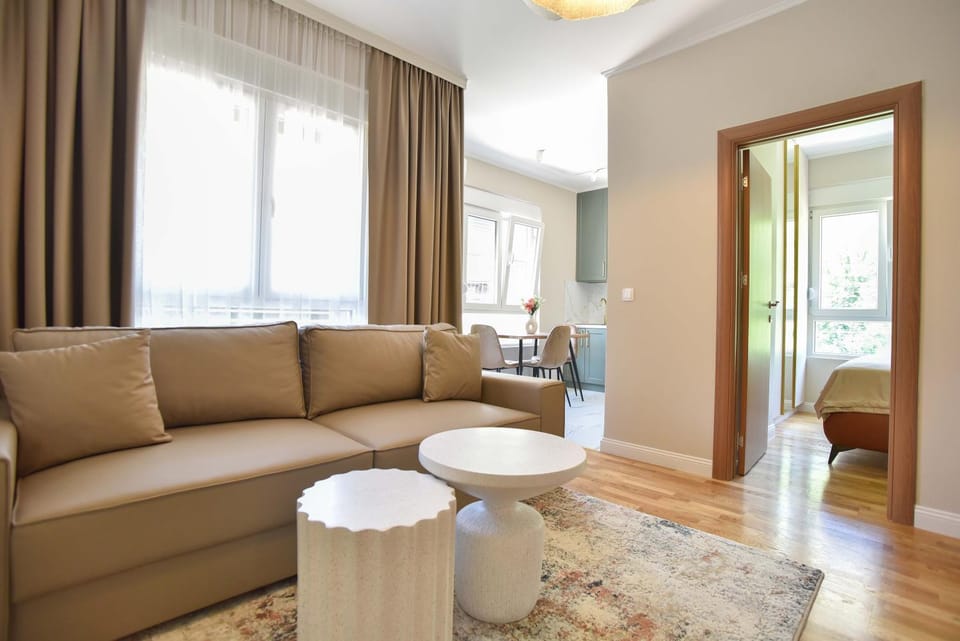Comfy one-bdr apartment Sara Apartment in Budva
