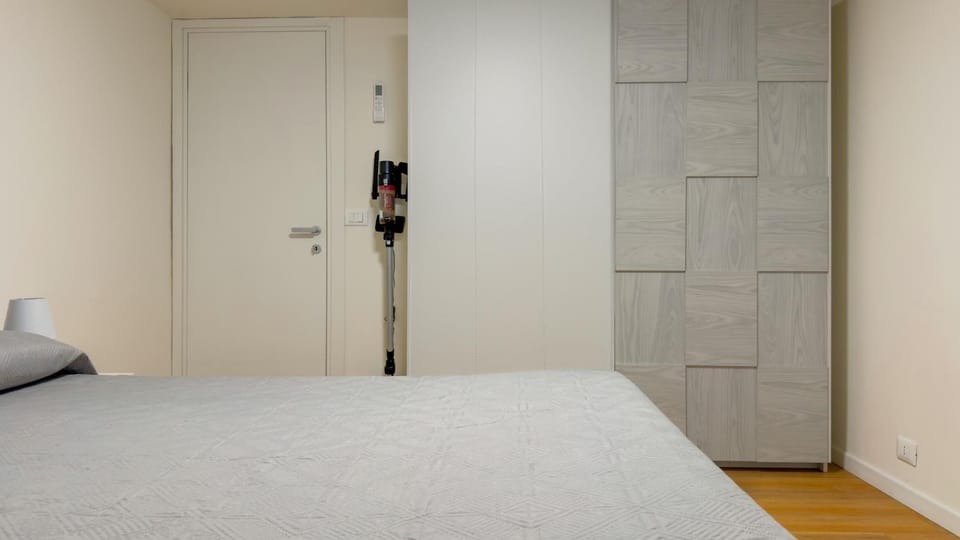 Bed, Photo of the whole room, Bedroom, wardrobe