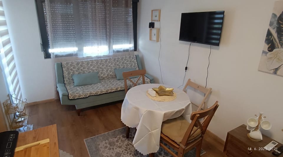 Apartman ORHIDEJA Apartment in Serbia