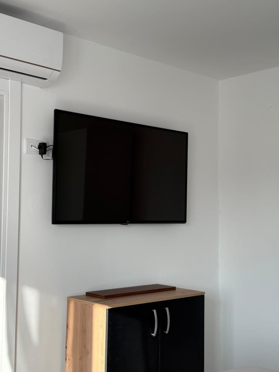 Noa Apartments Pool & Spa Hostel in Serbia