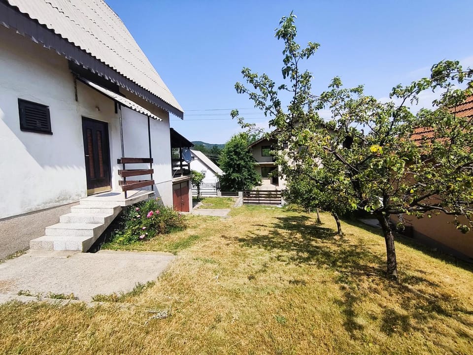 Property building, Garden, Garden view
