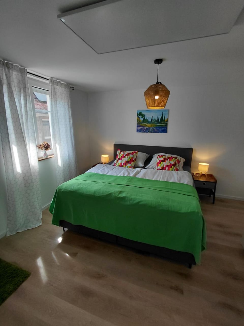 Bed, Photo of the whole room, Bedroom