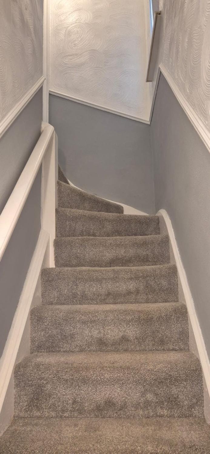 Cosy Stay Near Arena & Leeds Bradford Airport two bedroom House House in Bradford