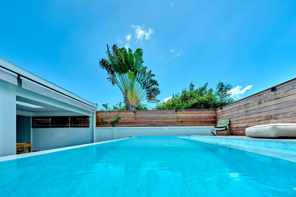 Day, Pool view, Swimming pool, sunbed