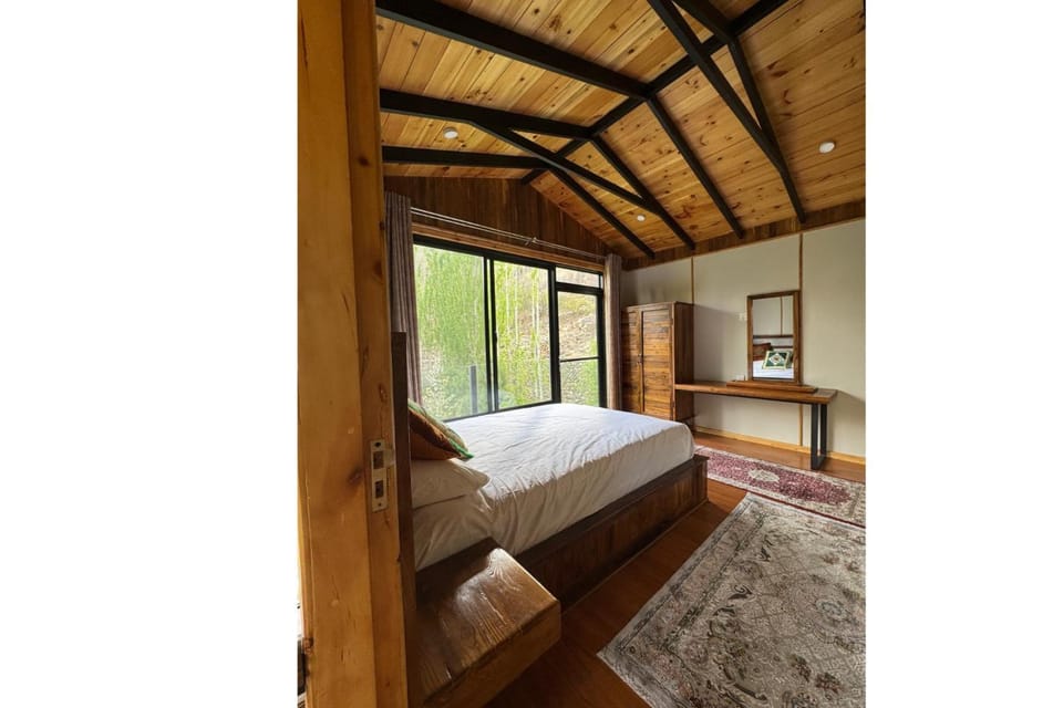 Bedroom, wardrobe