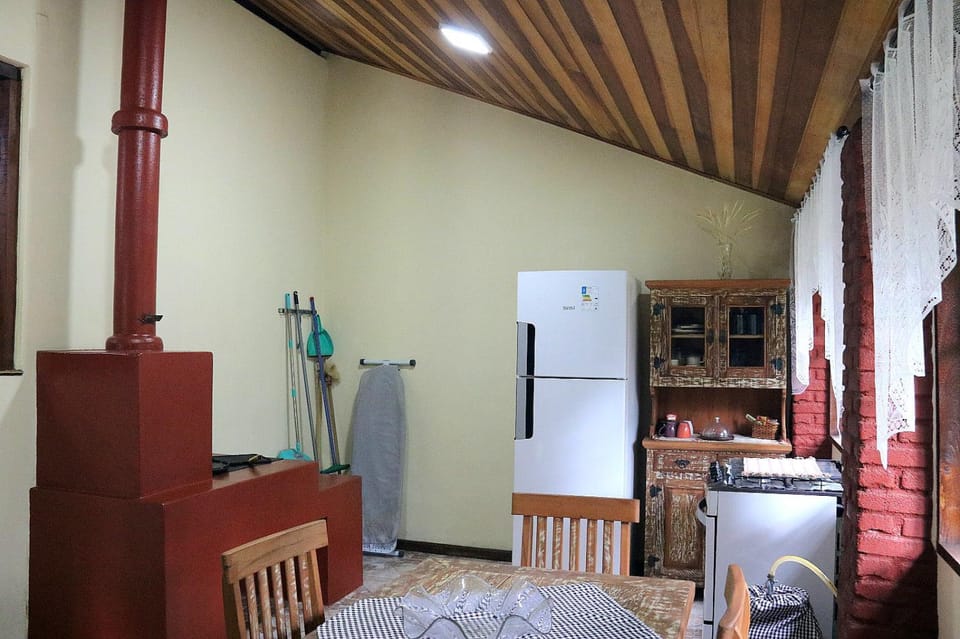 Chalé Fazendinha Chalet in State of Rio de Janeiro