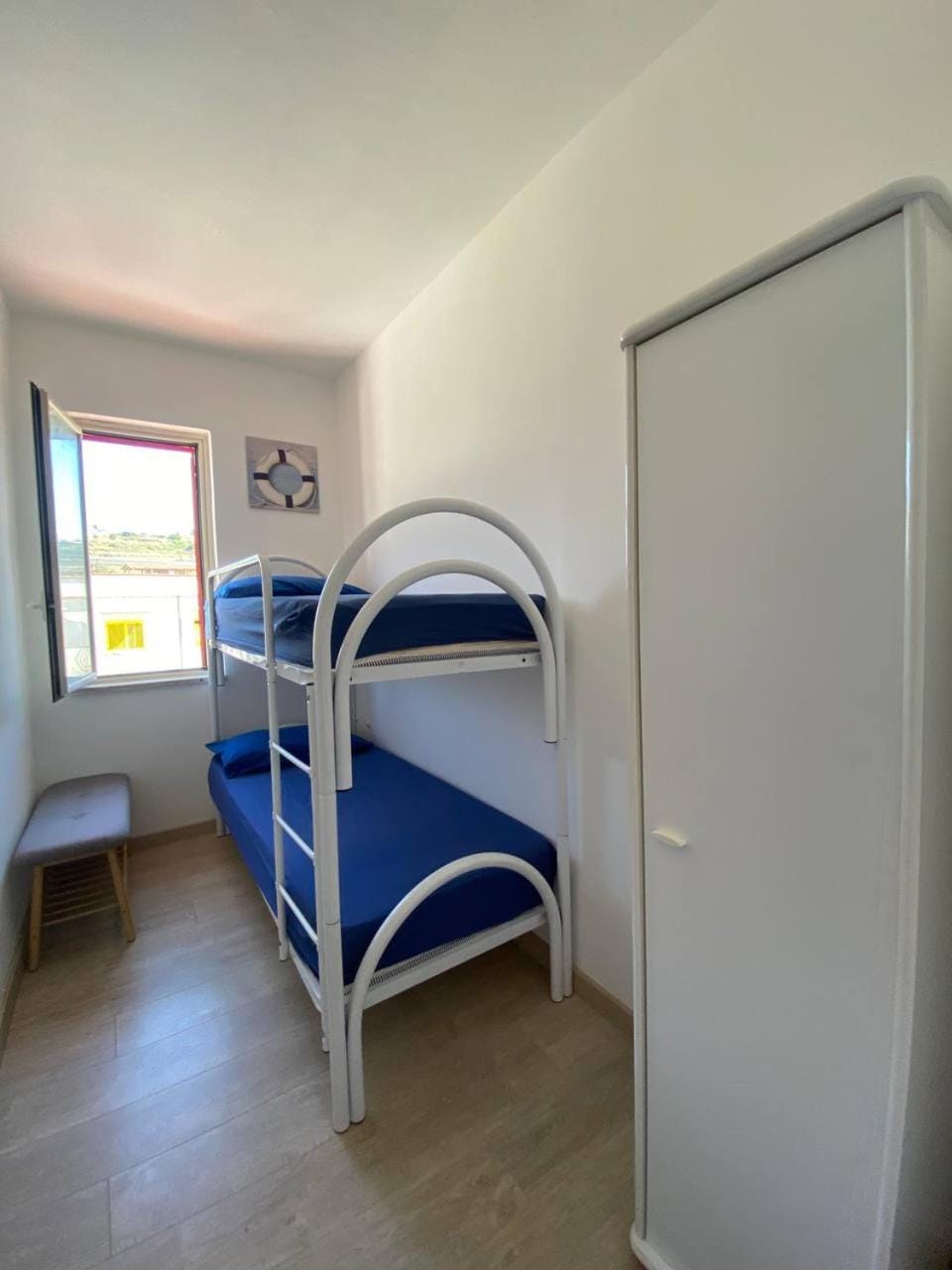 bunk bed