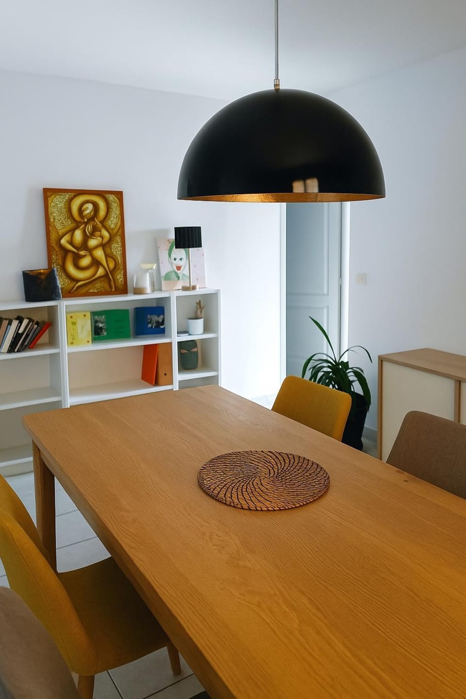 Seating area, Dining area