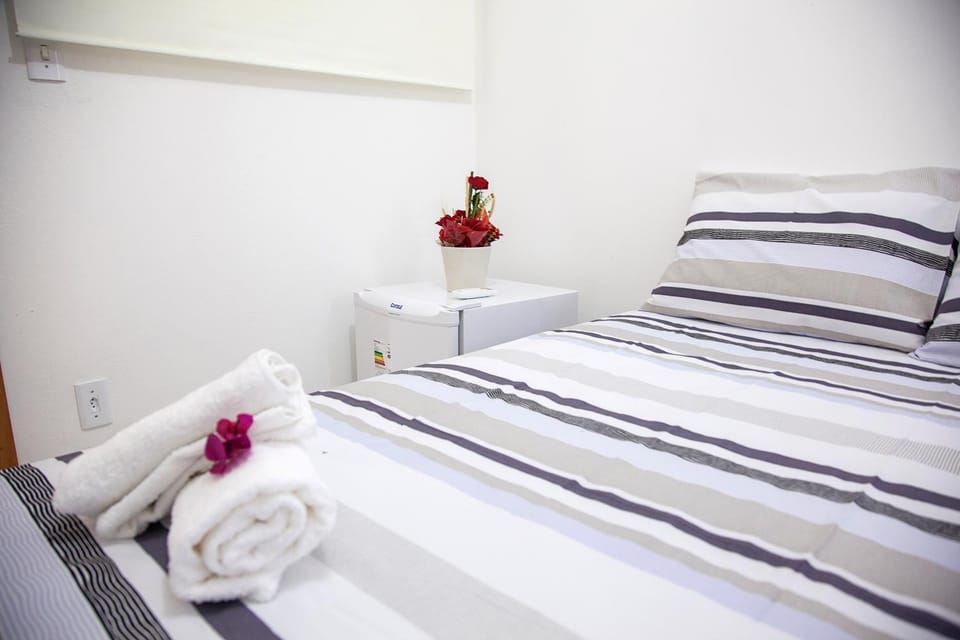 Photo of the whole room, Decorative detail, Bedroom
