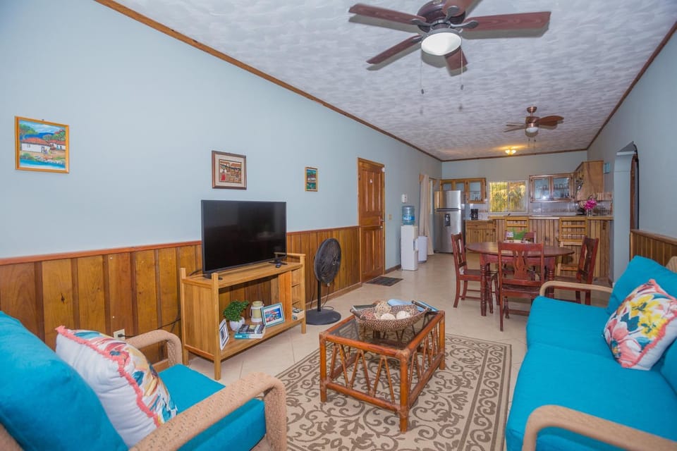 Roatan Ocean View - ground floor apts Apartment in Bay Islands Department