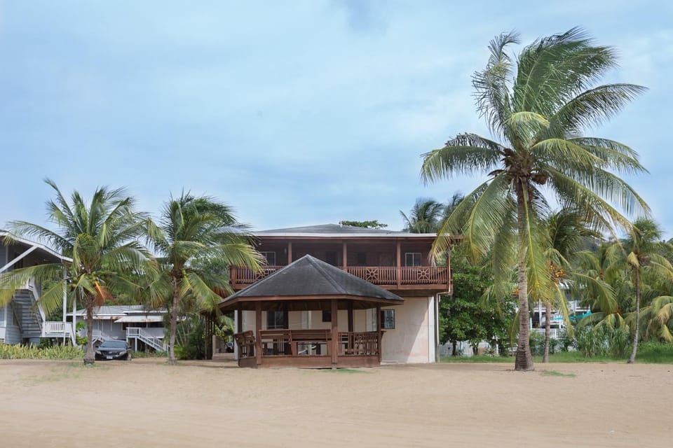 Roatan Ocean View - ground floor apts Apartment in Bay Islands Department