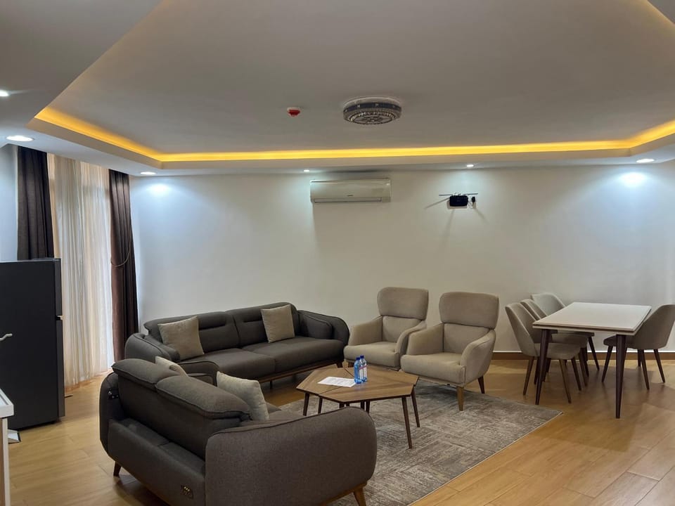 Living room, Seating area