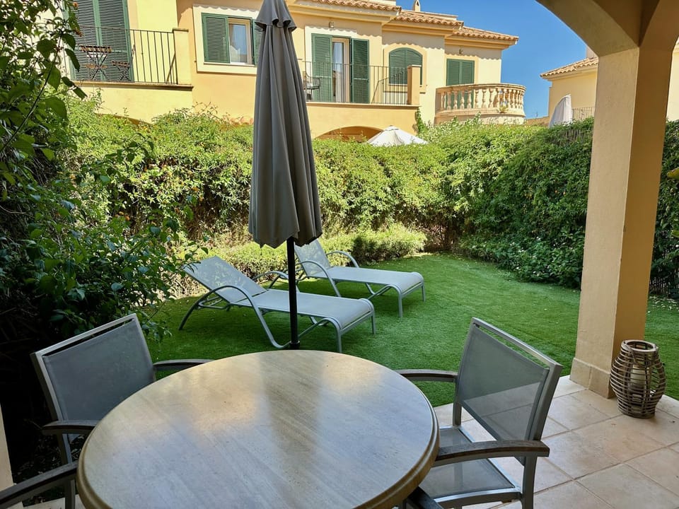 Garden, Balcony/Terrace