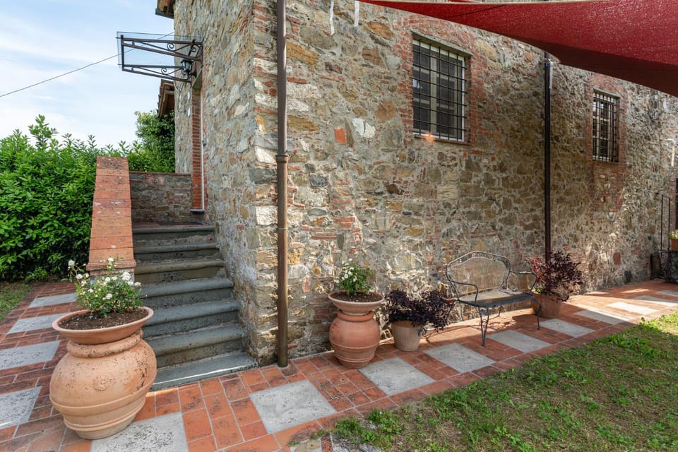Borghetto Gaddini - Gli Inglesi Deluxe Apartment - Panoramic view and pool Apartment in Lucca
