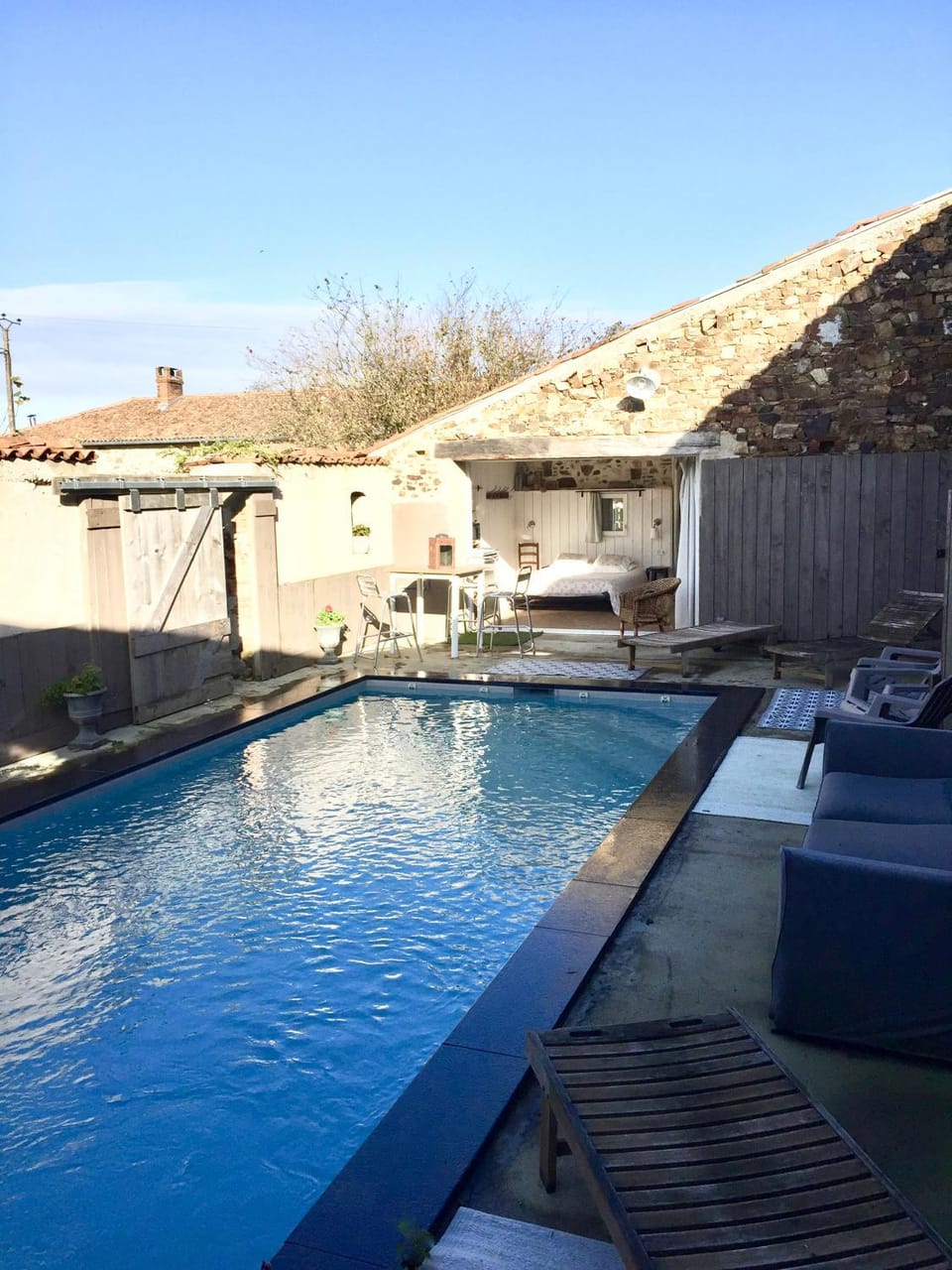 Swimming pool, Swimming pool