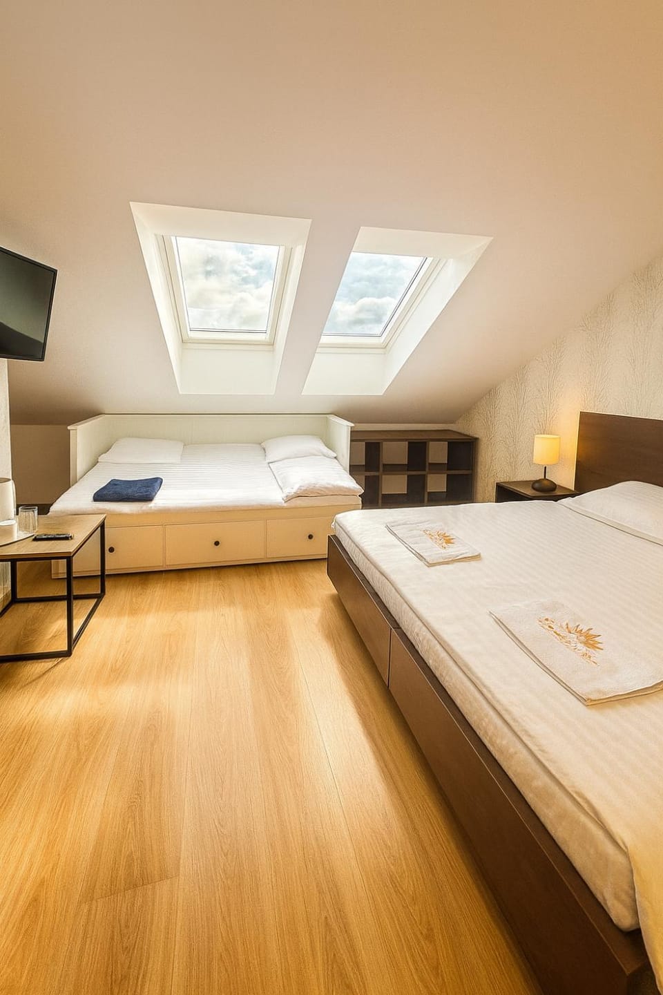 Villa many separate rooms with Free Parking Praha 4 libuš Bed and Breakfast in Prague