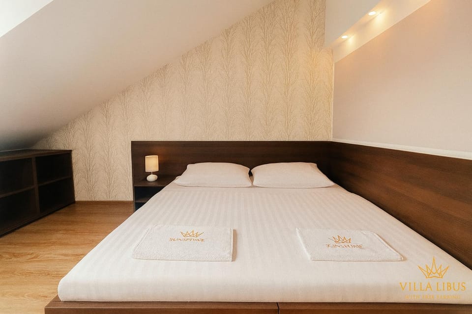 Villa many separate rooms with Free Parking Praha 4 libuš Bed and Breakfast in Prague