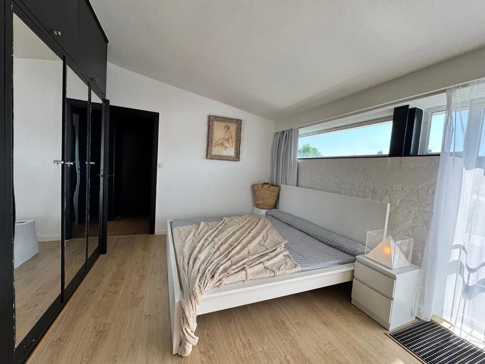 Bed, Bedroom, wardrobe
