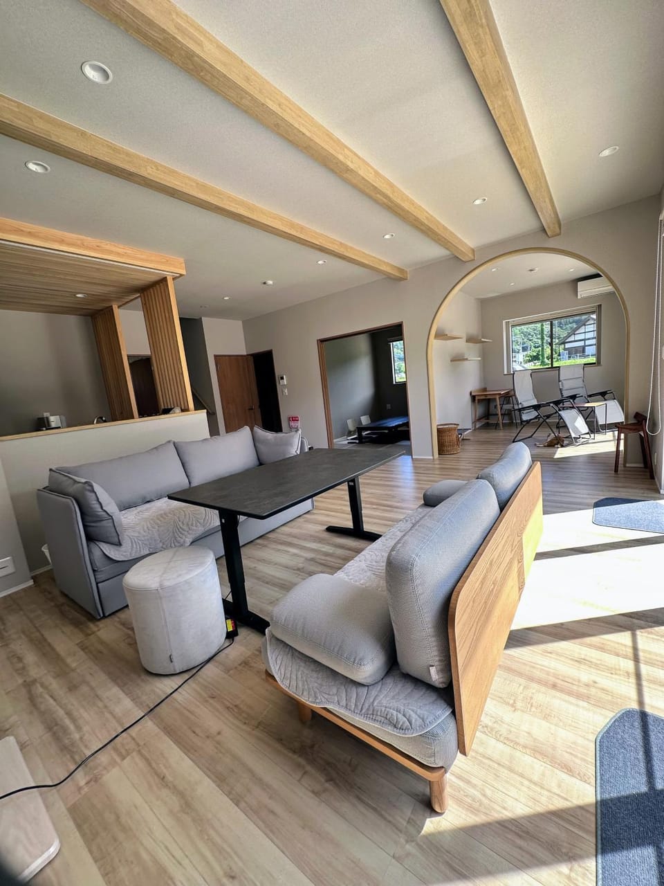 Living room, Seating area