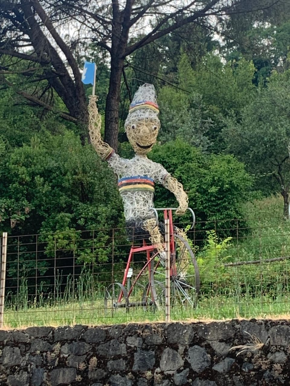 Nearby landmark, Decorative detail