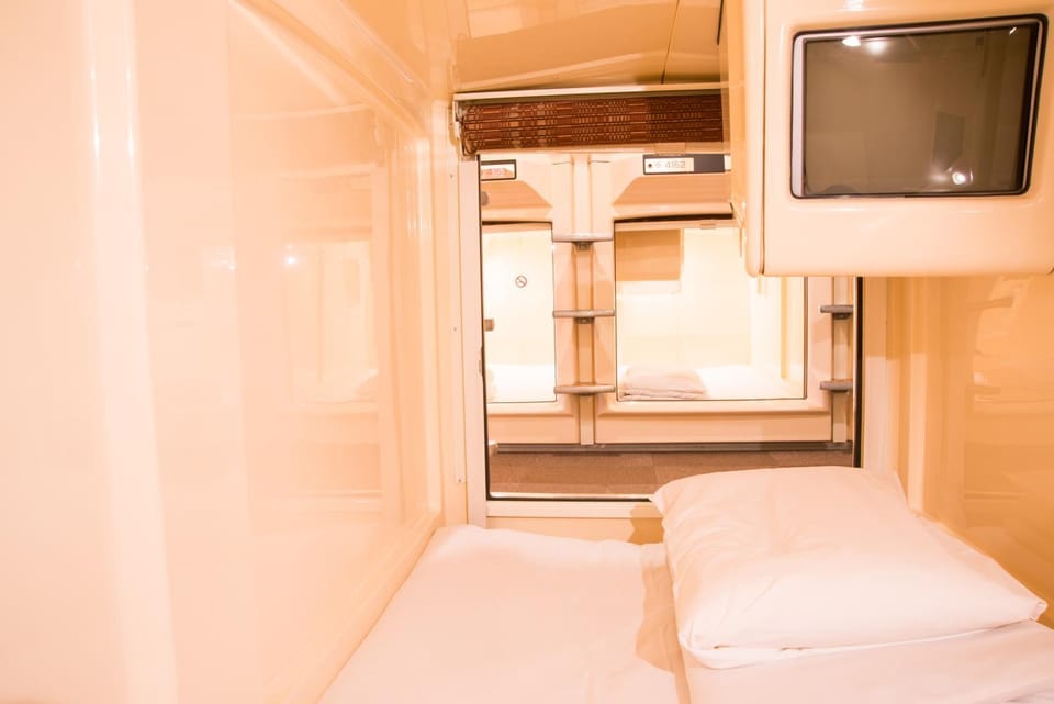 Photo of the whole room, bunk bed