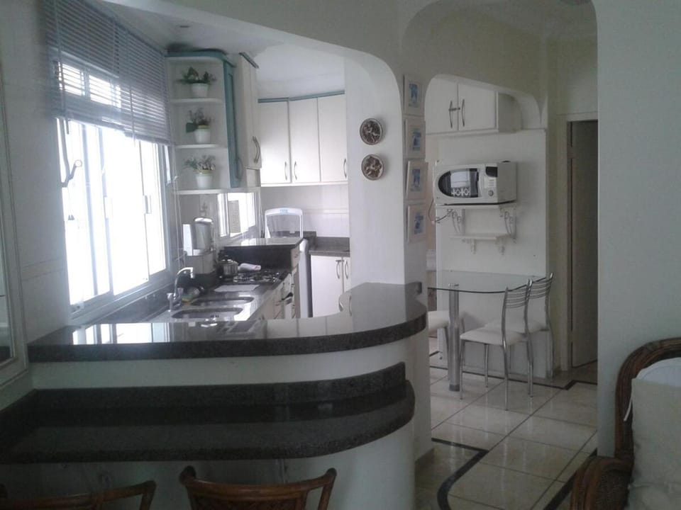 Apartamento no centro, bem localizado, na praia Apartment in Camboriú