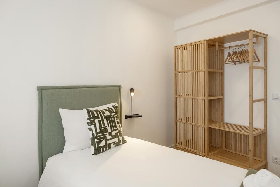 Bed, Bedroom, wardrobe