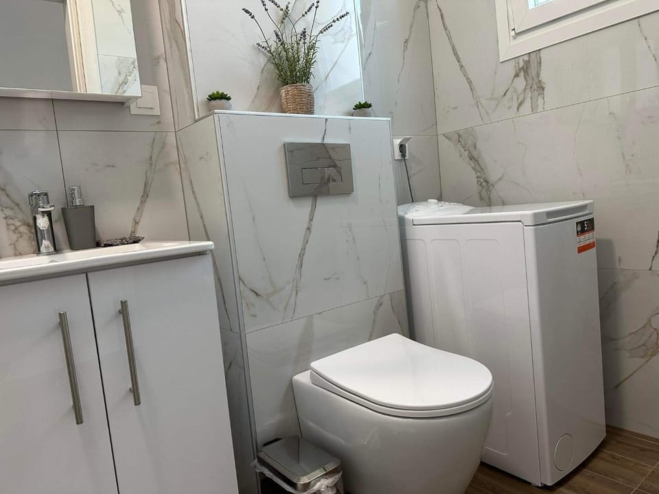 Toilet, Bathroom