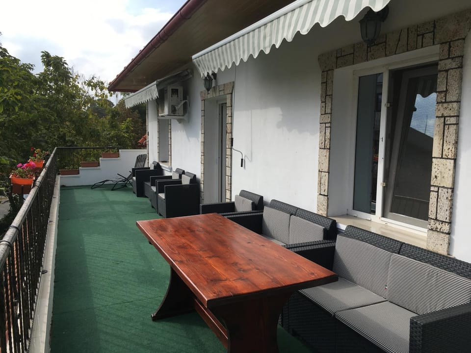 Balcony/Terrace, On site