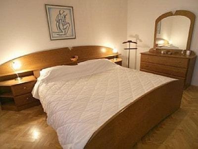 LUXURY VILLA CIOVO Sleeps 17, Infinity Pool, Seafront Villa in Okrug Gornji