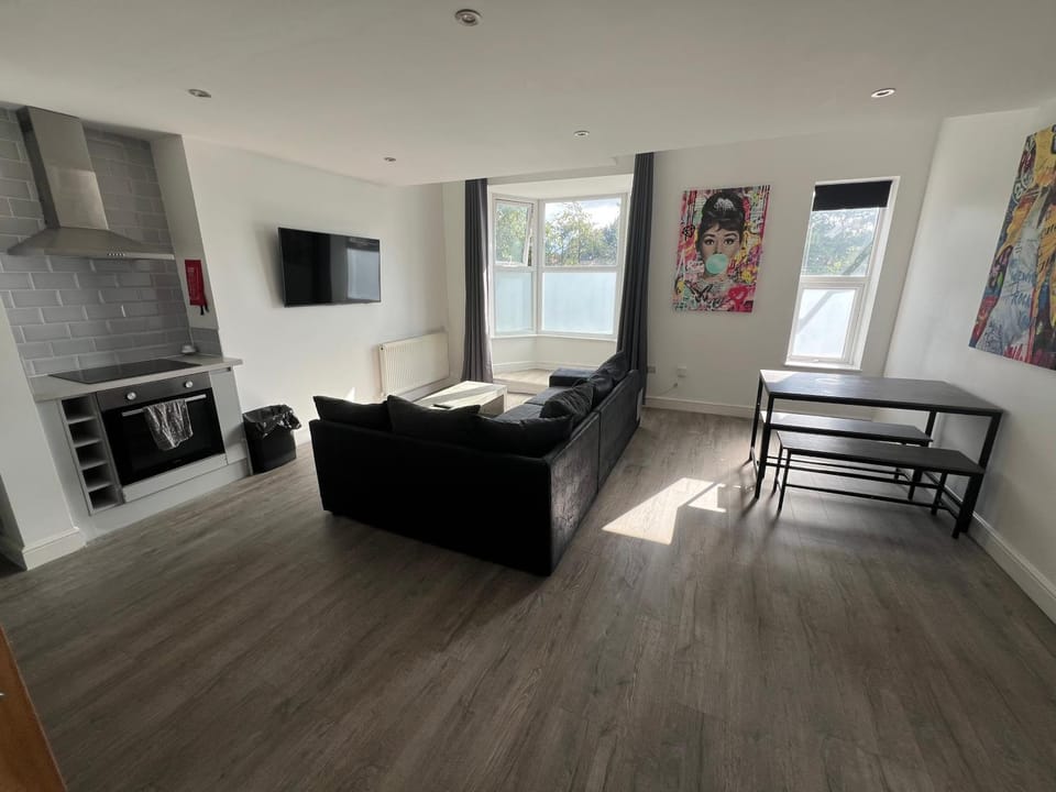 LT 2- 1 Bed Duplex Apartment - Free street parking Apartment in Leicester