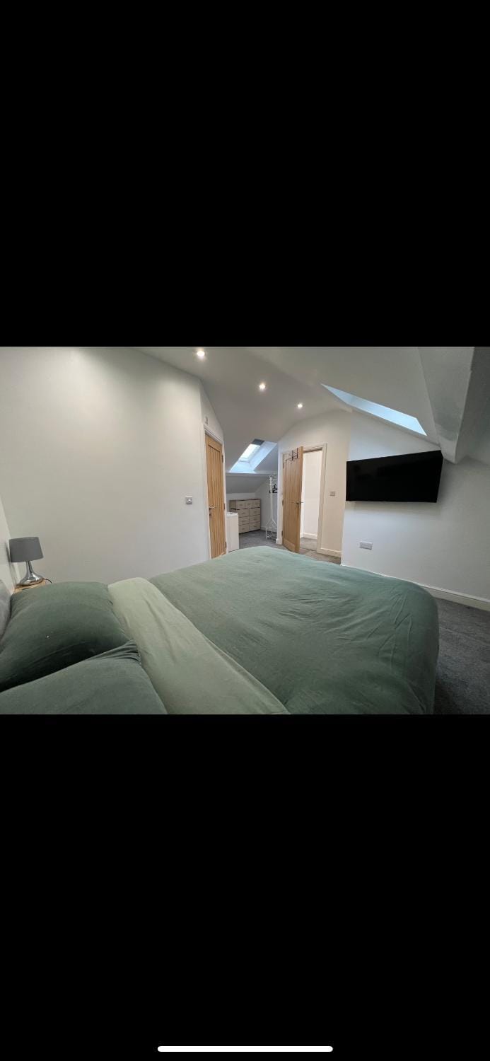 LT Duplex - 1 Bedroom Apartment - Free street parking Apartment in Leicester