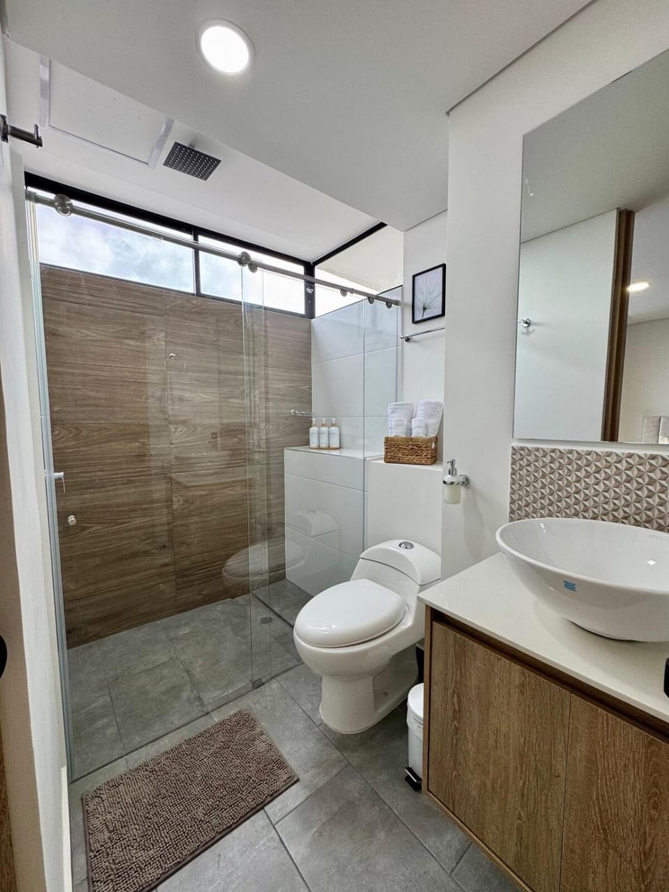 Apartaestudio con balcón en zona top Apartment in Armenia