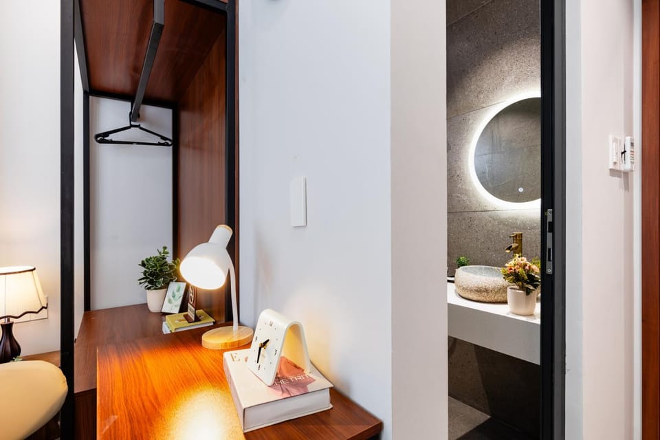 Bathroom, Photo of the whole room, Bedroom, towels, wardrobe