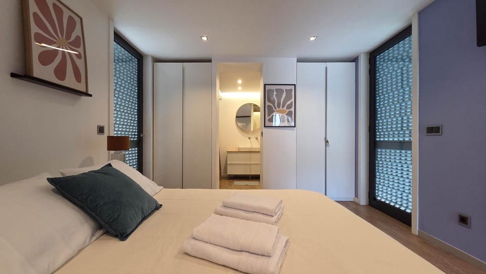 The Jolie - A Retreat in the City in an Entire House House in Funchal