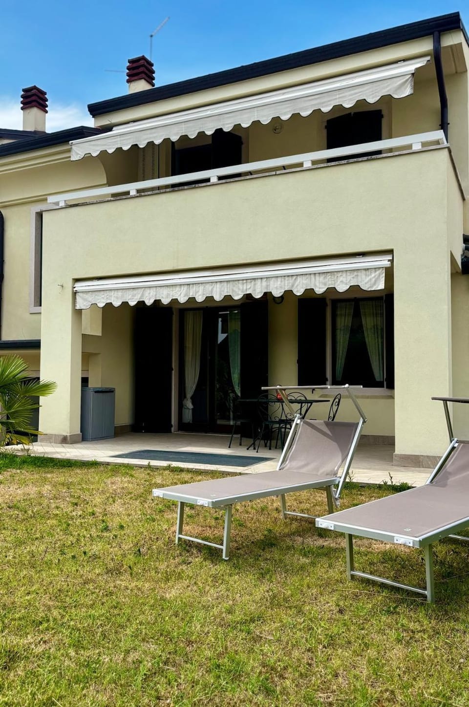 Cà Leo in Garda, relax & pool Apartment in Garda
