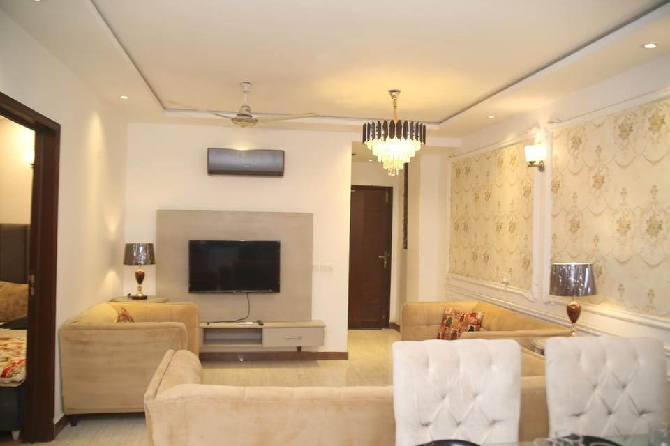 TV and multimedia, Seating area