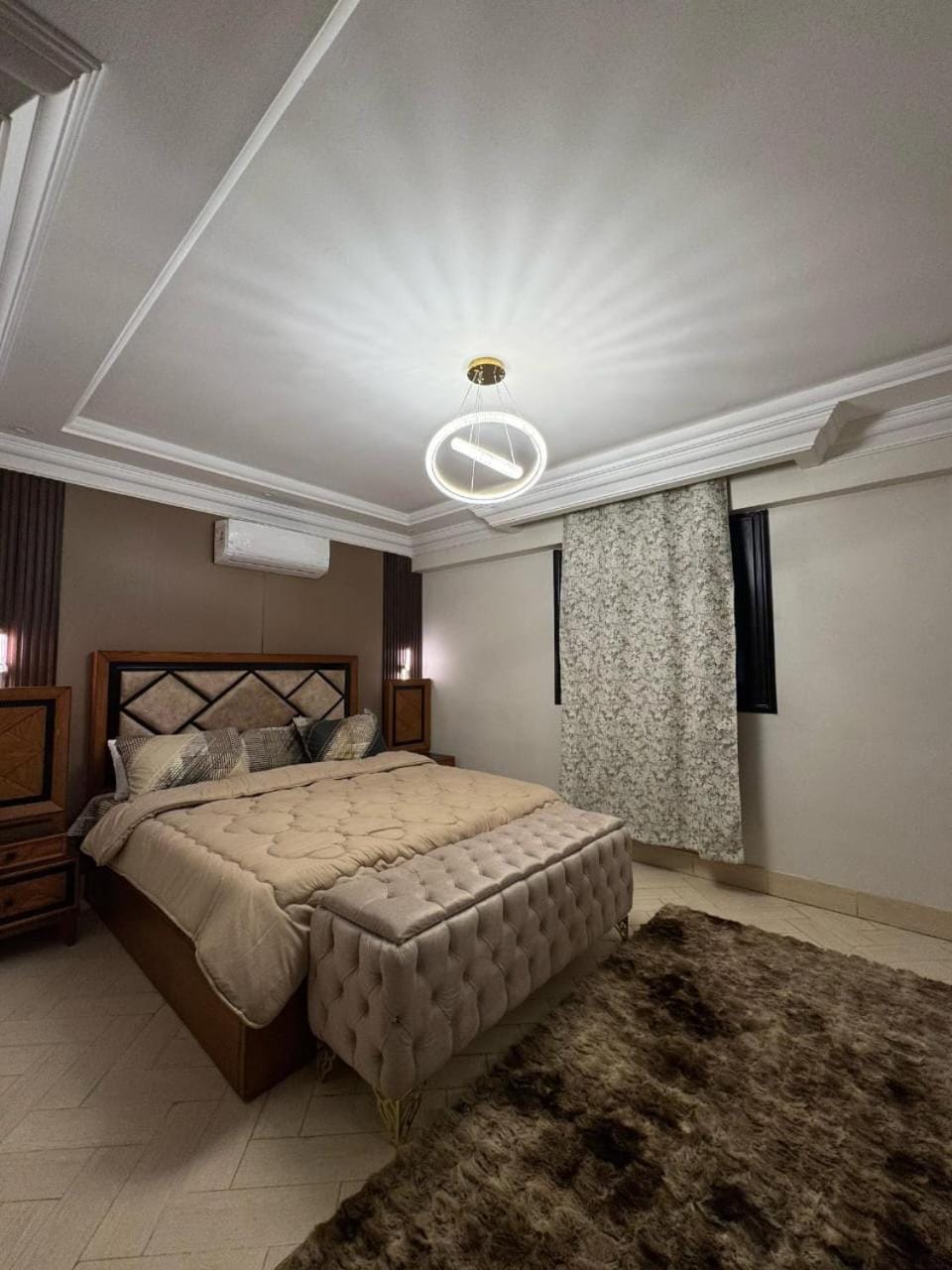 Bed, Photo of the whole room