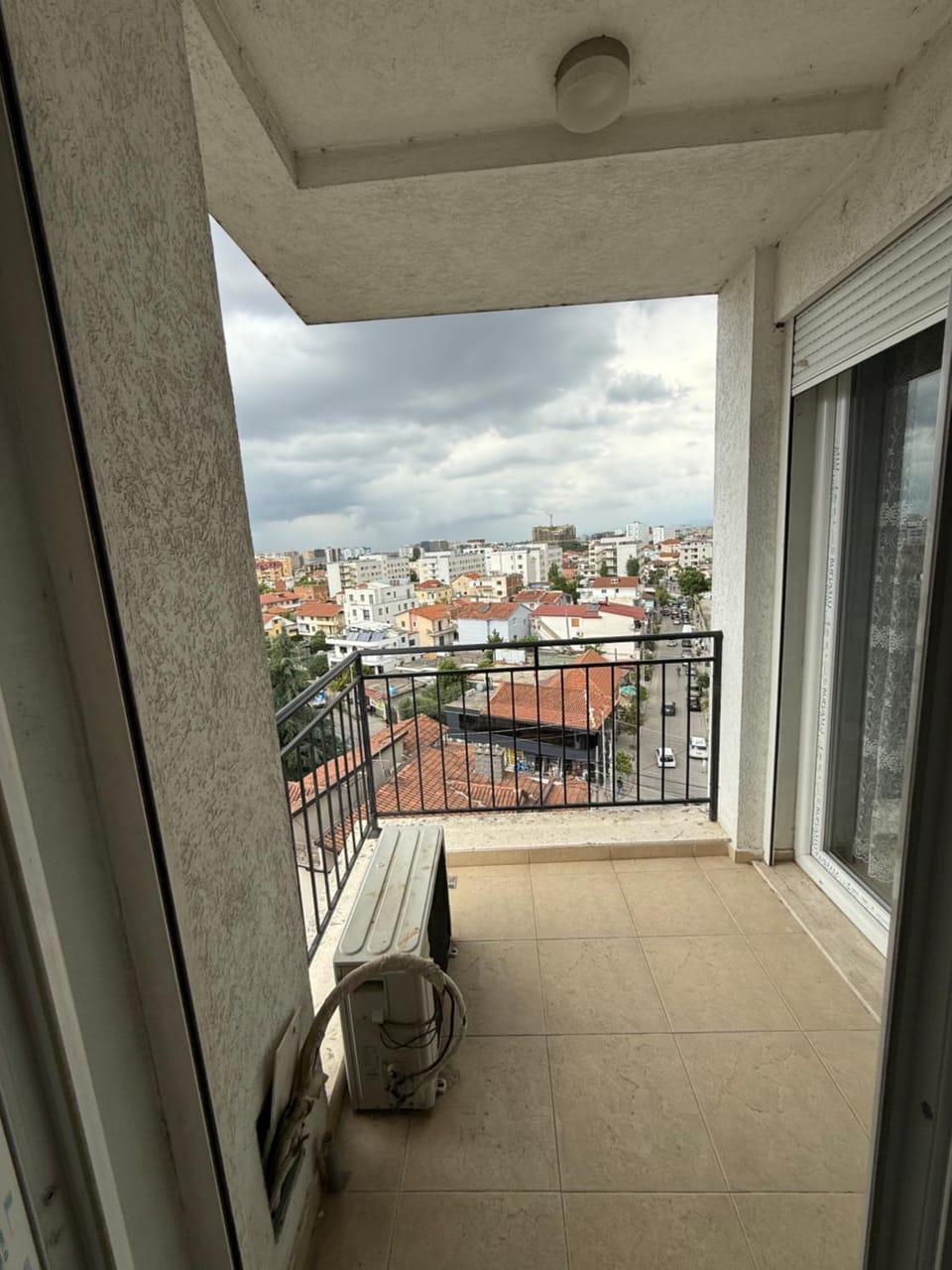 Banesa 21 Dhjetori, Tiranë Apartment in Tirana